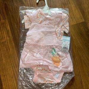 Super cute baby Bunny outfit. NWT